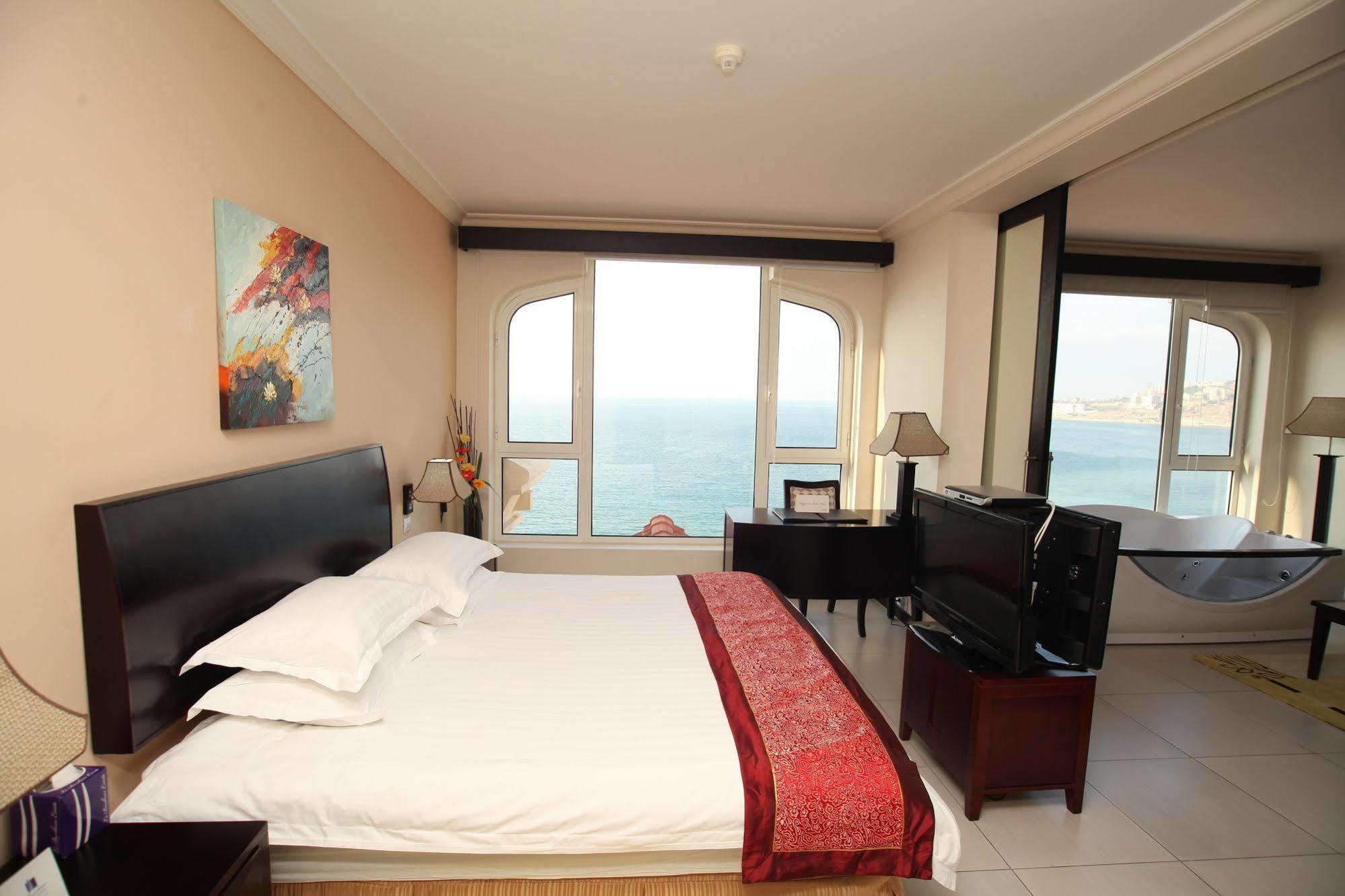 Portaluna Hotel & Resort Jounieh Exterior foto